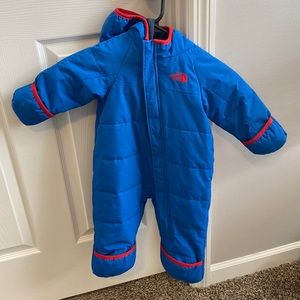 NORTH FACE 6-12 month bunting snowsuit with fold over mits and feet